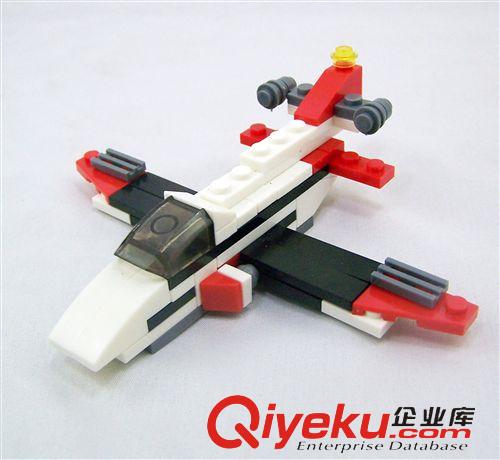 樂高類積木 006變形9.9玩具塑料顆粒拼裝轟炸機(jī)積木 五元店便宜地?cái)偧胸浽丛紙D片3
