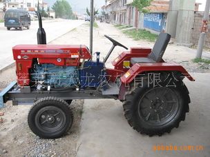 拖拉機(jī) 手扶拖拉機(jī)大棚王四輪拖拉機(jī)直銷