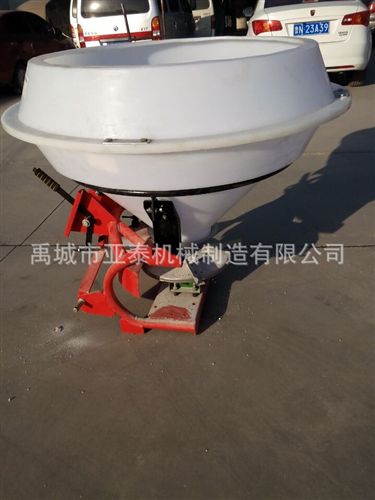 撒肥機(jī) 優(yōu)質(zhì){gx}新型撒肥機(jī)原始圖片2