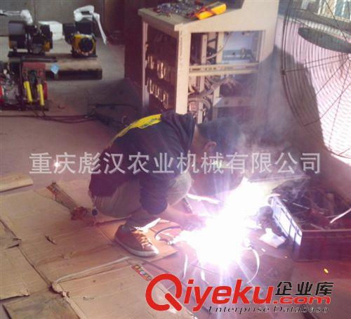 電焊機(jī) 重慶彪漢供應(yīng)100A，200A汽油發(fā)電電焊機(jī)，300A內(nèi)燃機(jī)發(fā)電電焊機(jī)