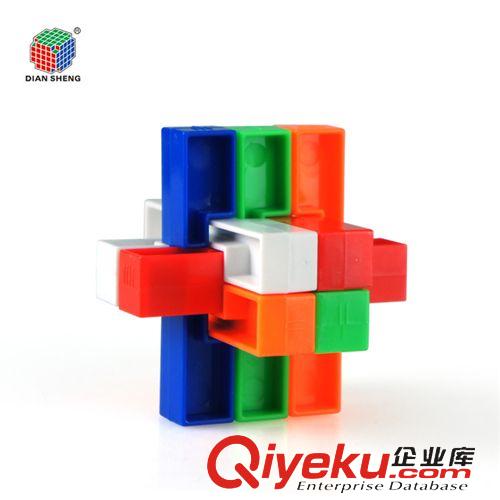 點盛系列 點盛6.0cm四階專業(yè)白底魔方 亮面免貼紙非貼紙 高頻吸塑4X4-1