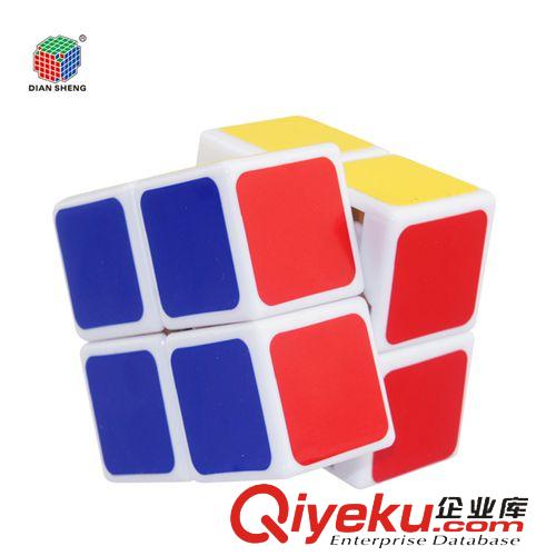 點(diǎn)盛魔方 點(diǎn)盛老牌正版UFO飛碟形異形魔方 十四面體不規(guī)則貼紙 DS-93