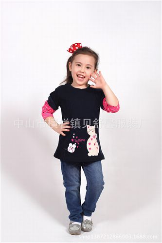 童T恤系列 原創(chuàng)新品快訂秋款韓版女童純棉春裝紫色小蜜蜂長款寬松T恤批發(fā)
