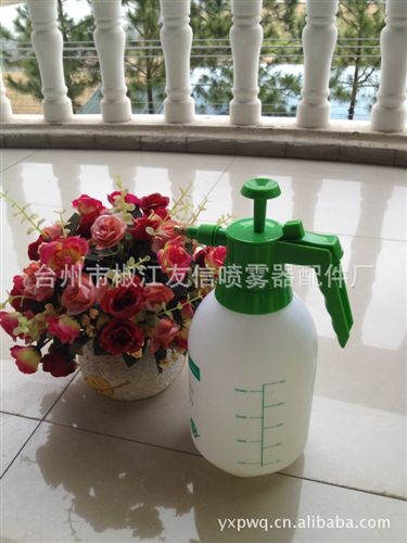 小型噴霧器 洗車器 噴壺系列 供應2.0L升噴壺/手動噴霧器/氣壓式噴霧器/型號YX-16噴壺原始圖片3