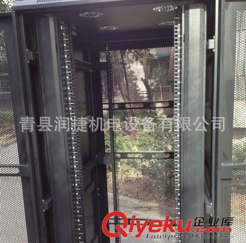PC機(jī)柜|網(wǎng)絡(luò)|交換|配電機(jī)柜 河北機(jī)柜廠價(jià)格低質(zhì)量優(yōu) 潤捷牌網(wǎng)絡(luò)機(jī)柜生產(chǎn) 機(jī)房專用原始圖片2
