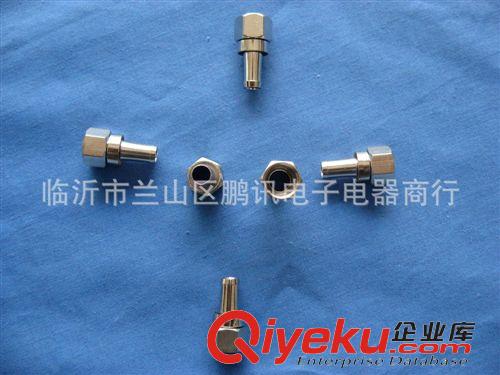 轉(zhuǎn)接頭 F頭 公英制F頭 信號(hào)線轉(zhuǎn)接頭 75-5    每包100個(gè)