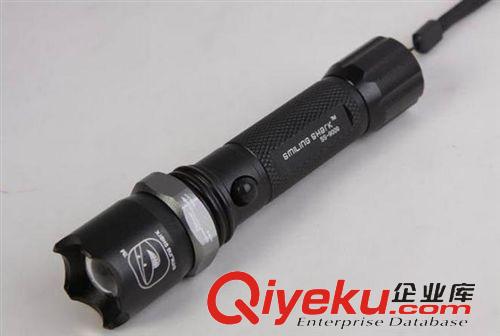 強光手電 微笑鯊909A 充電手電筒 中部調光 中部調焦 led充電手電筒原始圖片2