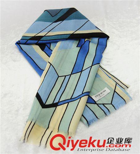 2014新品上市 內(nèi)蒙雅琪廠家直銷 外貿(mào)尾單 時(shí)尚百搭幾何絲光毛印花圍巾披肩