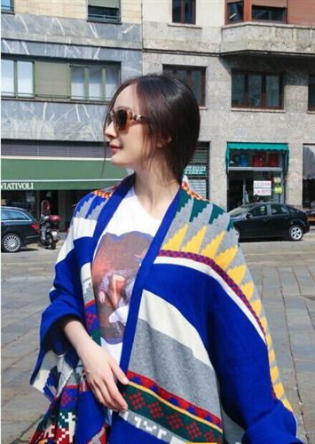 女士披肩 楊冪同款圍巾披肩超長兩用 女款羊絨{yl}手感民族風(fēng)冬款圍脖