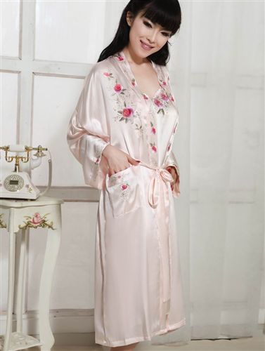 真絲繡花睡袍家居服 zp女式睡袍套裝2015新品溫柔粉色手工繡花真絲睡袍二件套批發(fā)原始圖片2