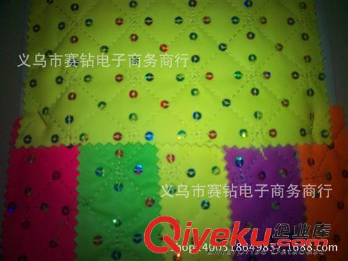 箱包 材料 義烏絎縫繡花皮革適用于箱包軟包熒光米子花廠家直銷免費(fèi)拿樣