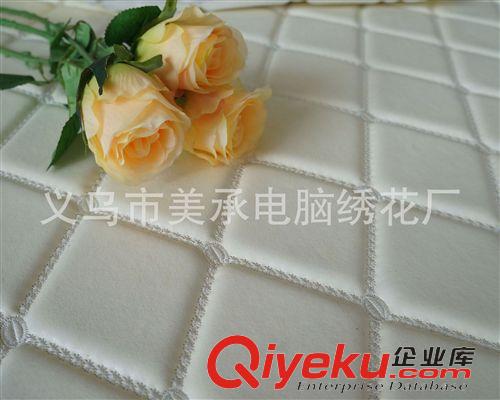 熱銷(xiāo)款式 工廠大量生產(chǎn)白色電腦繡線皮革 海綿移門(mén)皮革原始圖片3