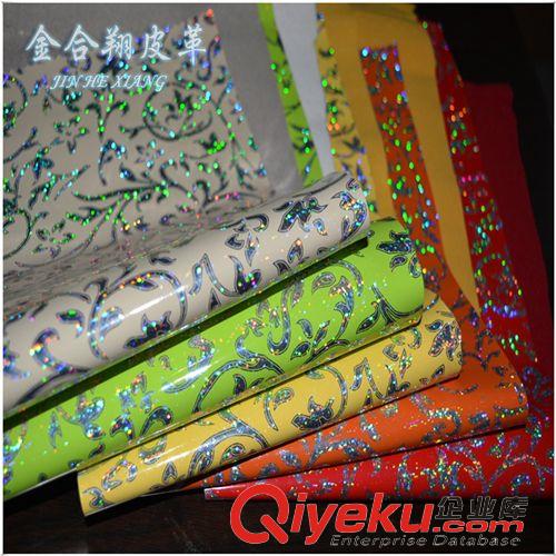 植絨印花皮革系列 【廠家直銷】大量供應(yīng)批發(fā)高品質(zhì)超軟幻彩植絨印花PU人造革