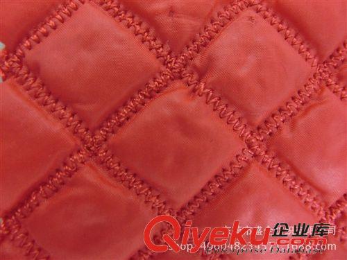 羽絨服面料 SQ060#夾棉絎繡面料 絎縫布料 凸面菱形 男女羽絨裝面料原始圖片3