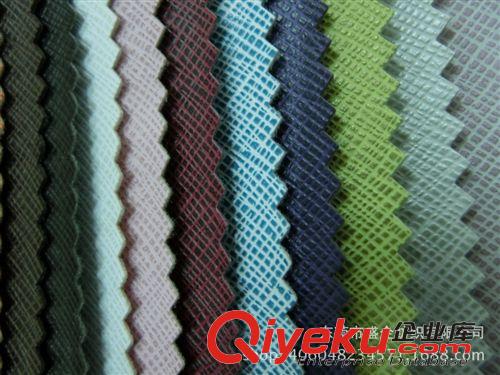 PVC皮革 SQ036#爆款推薦時(shí)尚半PU小十字紋皮革面料 廠家現(xiàn)貨供應(yīng)人造革原始圖片3