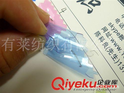 印花皮革PUPVC 專業(yè)供應(yīng)低毒 環(huán)保PVC透明膜0.3mm熒光超透彩色軟膠透明薄膜皮革