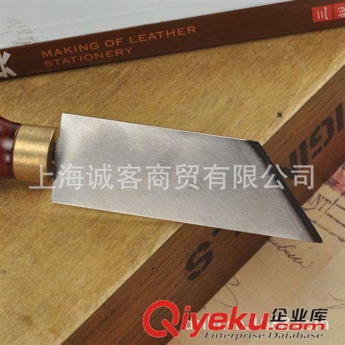 手縫皮具工具 手工皮藝 皮革工藝 優(yōu)質(zhì)鋼材 原木手柄 美式裁皮刀 斜口刀原始圖片3