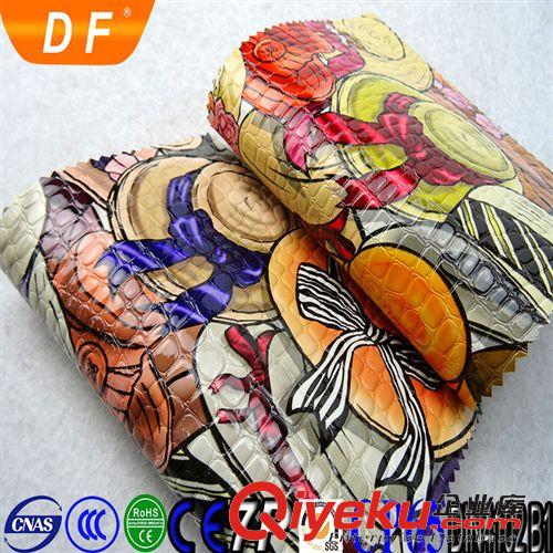 PVC箱包革 爆款 大花軟包單皮飾品盒箱包皮革PVC鱷魚(yú)紋皮革原始圖片3