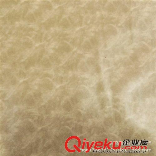 常規(guī)紋路 義烏皮革廠家直銷 現(xiàn)貨供應半PU瘋馬革原始圖片3