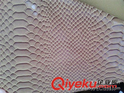 PU產品 義烏恒潤皮革廠家直銷 PU蛇紋原始圖片3