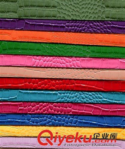 鱷魚紋系列 經(jīng)典PVC鱷魚紋皮革 廠家現(xiàn)貨 用于手袋 硬包 工藝禮品包裝等