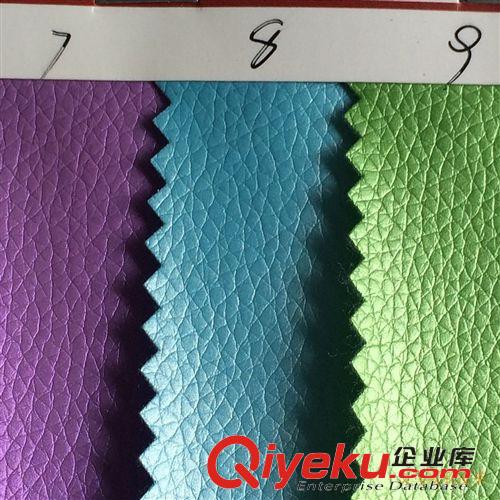 裝飾皮革 經(jīng)典款磨砂鏡面斑馬紋 箱包鞋材料半pu植絨皮革 大量現(xiàn)貨