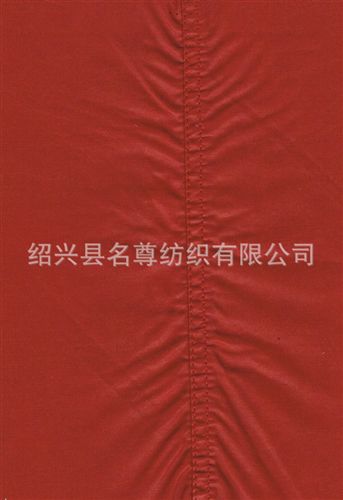 新品皮革面料 供應(yīng)服裝皮革面料/箱包皮革面料，顏色多，品質(zhì)好