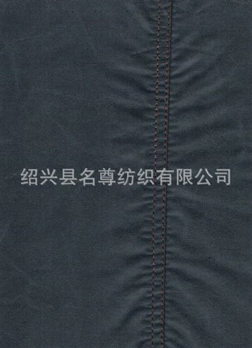 新品皮革面料 供應(yīng)服裝皮革面料/箱包皮革面料，顏色多，品質(zhì)好