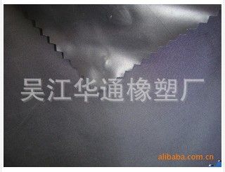 TPU面料，水袋，氣模面料，TPE） 供應(yīng)PVC服裝箱包雨衣面料水袋電熱水袋PVC面料
