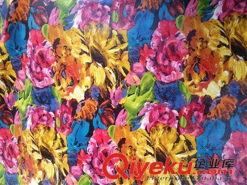 #時(shí)尚手袋料# 供應(yīng)現(xiàn)款十字紋印花PU皮革 涂鴉式花紋 彩色大花紋  IPAD包用料