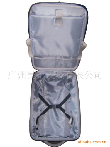 PU材質(zhì)拉桿箱定做區(qū) 皮革箱包、zp拉桿箱、旅行箱、商務(wù)行李箱包、廣州箱包廠原始圖片3