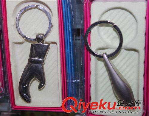 鑰匙配飾 廠家批發(fā)  廣告促銷小禮品 多功能鑰匙扣啟瓶器 隨身小工具