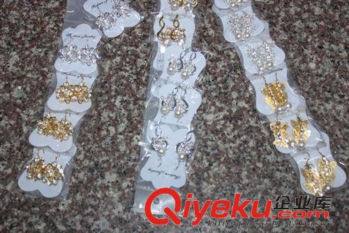 耳環(huán) 廠家常年供應(yīng) 多款女士耳環(huán)耳釘