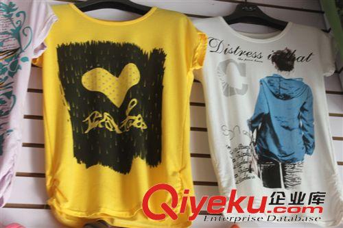 女式T恤 廠家供應(yīng)女款短袖t恤全年批發(fā)女式圓領(lǐng)t恤卡通t恤圖案t恤衫
