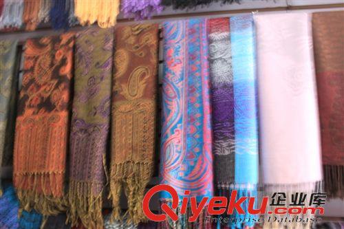 圍巾絲巾披肩 批發(fā)外貿(mào)美女巴厘紗圍巾披巾倆用廠家外貿(mào)圍巾直銷