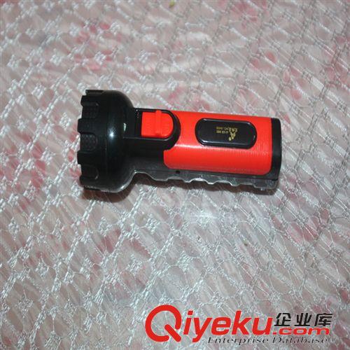 其他LED特種燈具 清倉(cāng)處理庫(kù)存LED充電式手電筒100x65cm120只一件0.09方3色3萬(wàn)只原始圖片2