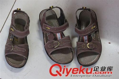 涼拖 淘寶熱賣廠家直銷 時(shí)尚男士涼鞋男沙灘鞋休閑男式?jīng)鐾闲?涼xie
