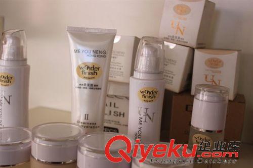 面部護(hù)理套裝 外貿(mào)原裝zp，保濕美白D.R.L.NAIL.POLISH美白活膚滋潤(rùn)霜處理原始圖片2