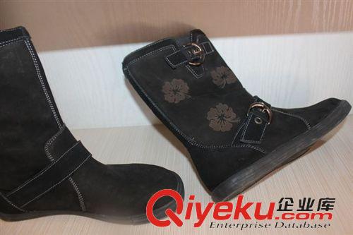 皮靴 成都女靴廠家批發(fā)新款頭層豬皮內(nèi)增高中筒馬丁靴女式單靴子原始圖片2
