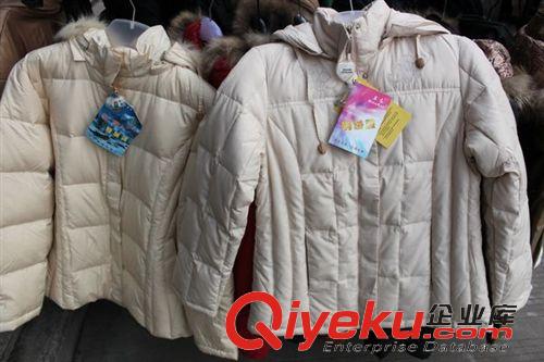 羽絨服 品牌羽絨服女款廠家清倉處理女羽絨服大碼外貿庫存羽絨服尾貨批發