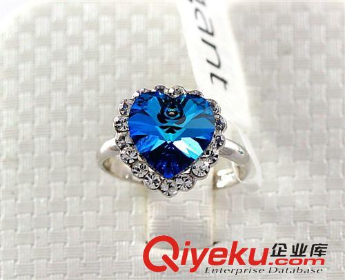 潮流飾品 廠家直供戒指鑲鉆開業(yè)典禮合金女式心形znq典藍色水晶一件代銷