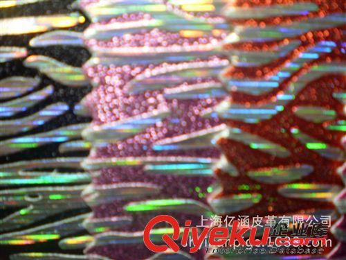 箱包革 長期供應(yīng) 金屬壓花pu革 鏡面印花蛇紋pu革 鏡面pu人造革原始圖片2