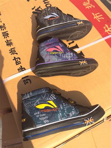雜款鞋專區(qū) 2015優(yōu)質(zhì)兒童雪地靴 兒童棉鞋 山東魯泰品牌清倉原始圖片2