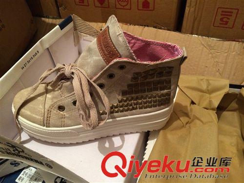 雜款鞋專區(qū) 2015更新優(yōu)質(zhì)雜款鞋 10元庫存鞋女鞋男鞋帆布鞋批發(fā) 斷碼鞋清倉原始圖片3