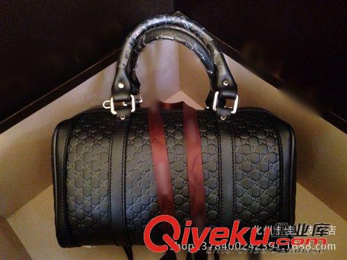 女包專區 2014廣州批發女士包包  廠家直銷黑色全皮壓小花女包  新款時尚