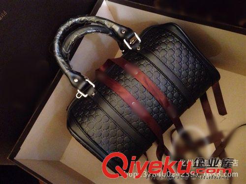 女包專區 2014廣州批發女士包包  廠家直銷黑色全皮壓小花女包  新款時尚