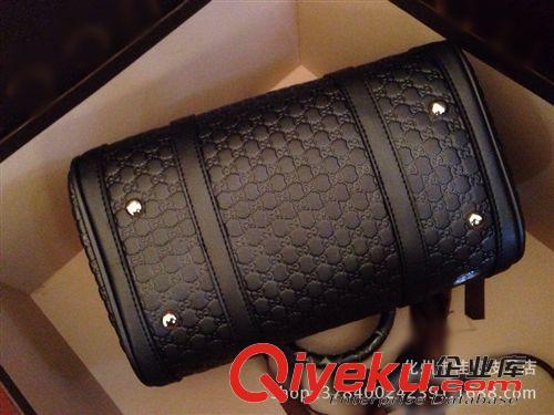 女包專區 2014廣州批發女士包包  廠家直銷黑色全皮壓小花女包  新款時尚