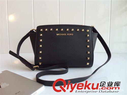 M 邁克 原版十字紋迷你款鉚釘笑臉包單肩斜挎zp女式包翅膀gd休閑包