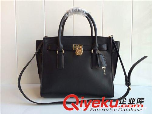 M 邁克 新款菱格釘版笑臉包進(jìn)口小羊皮蝙蝠gdzp女包批發(fā)爆款廠家直銷