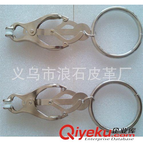 情趣鈴鐺乳夾 新款情趣蝴蝶圓圈乳夾 成人用品情趣用品 調情刺激束縛三葉草乳飾原始圖片3
